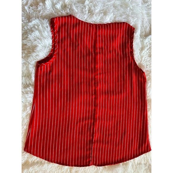 Simply Irresistible | Size: Medium | Color: Red and White - Picture 2 of 5
